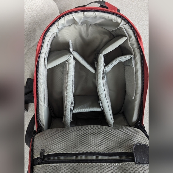 Lowepro Micro Trekker 100 Small Camera Backpack - Picture 5 of 9